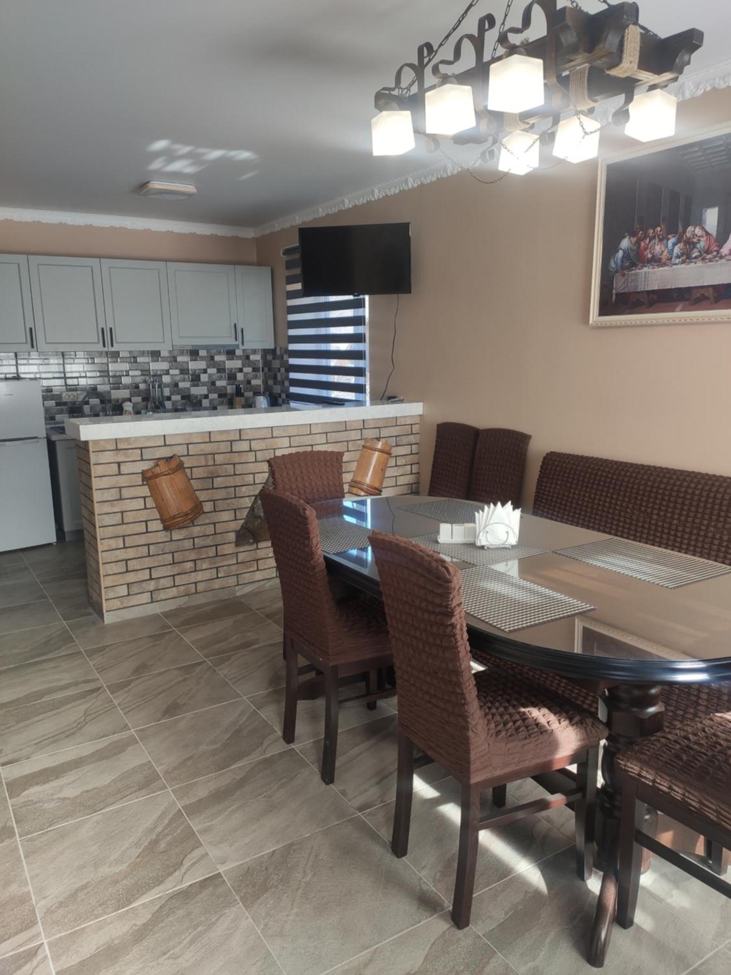 "У Пасічника" Котедж Для Сім'Ї Yaremche Exterior photo