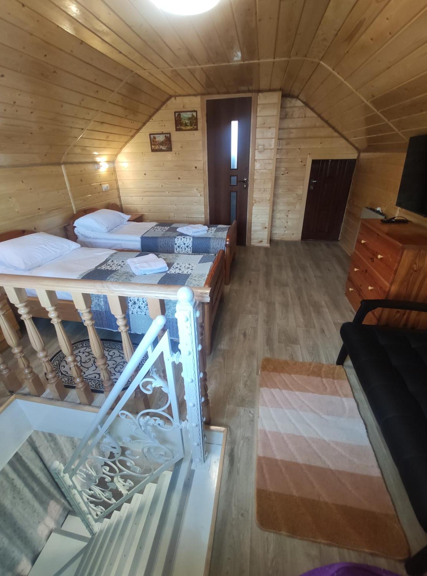 "У Пасічника" Котедж Для Сім'Ї Yaremche Exterior photo